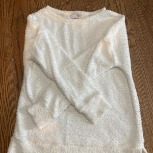 White fuzzy top